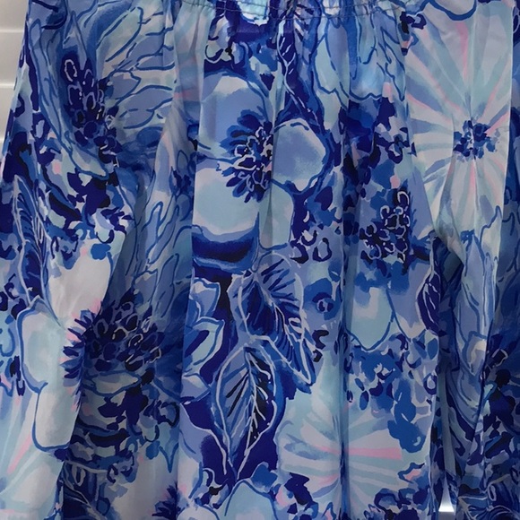 Lilly Pulitzer Tops Lilly Pulitzer Elsa Blue Hawaii Silk Flower